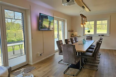 Großes Doppelhaus Xena und Liv