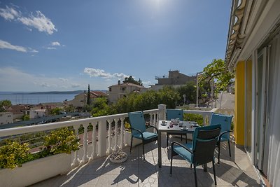 Apartman Lucija mit Meerblick