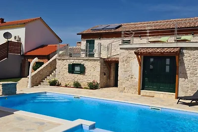 Villa Kunta by Villas Guide