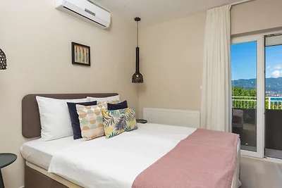 Vila Oleander - Malinska by Villas Guide