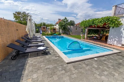 Villa Marijana-Makarska by Villas Guide