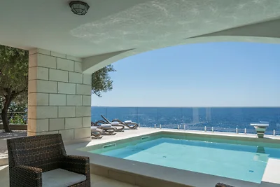 Villa Toma by Villas Guide