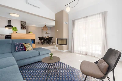 Villa No.18 by Villas Guide