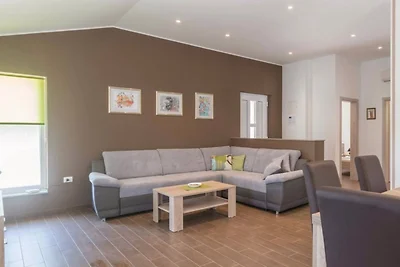 Villa Leona by Villas Guide