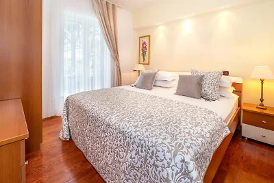 Villa Palace Clara Apartment 2 island Krk by...