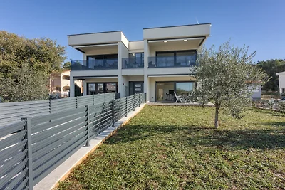 Apartment Adria 3 by Villas Guide