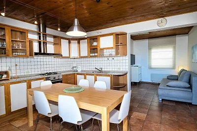 Villa Figs beachfront Apartman 2 By Villas...