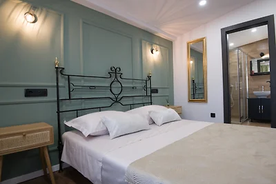 Villa 3QB - Split by Villas Guide