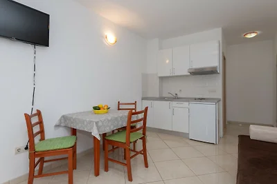 Studio Apartman Erstic 2 - Baška Voda by Vill...
