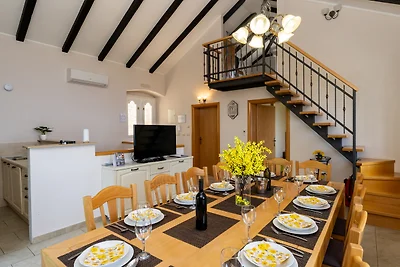 Villa Dia by Villas Guide