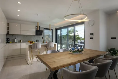 Villa Aura by Villas Guide