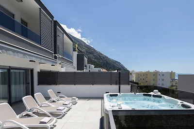 Sunny Lux Villa 3 in Makarska by Villas Guide