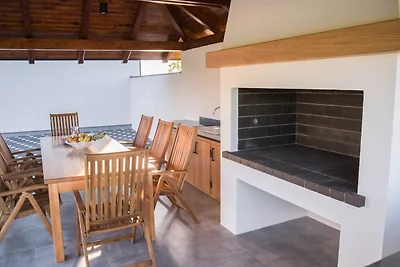 Villa Old Hills by Villas Guide