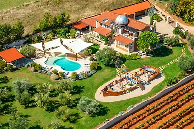 Villa Omo by Villas Guide