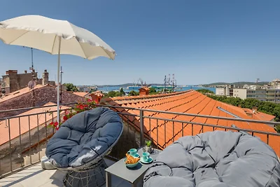 Pula Bay View apartment by Villas Guide