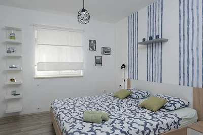 Holiday Home Lara's Oasis by Villas Guide