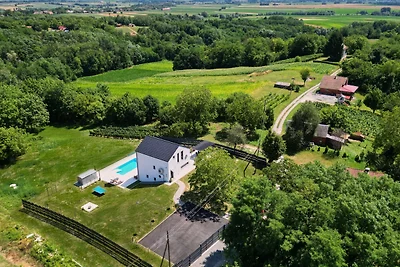 Villa M.I.L.A. by Villas Guide