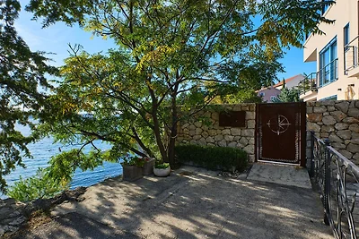 Villa Hemingway beachfront by Villas Guide