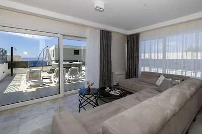 Sunny Lux Villa 3 in Makarska by Villas Guide