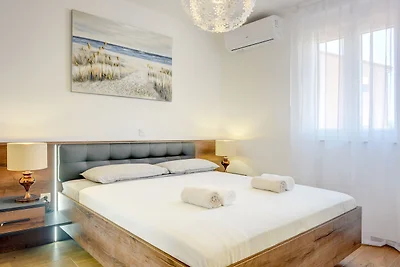 Villa Noemi-Ližnjan by Villas Guide