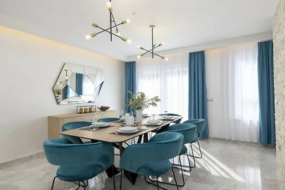 Sunny Lux Villa 1 in Makarska by Villas Guide