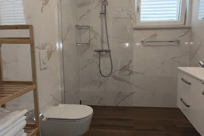 Apartman Twins 2 by Villas Guide