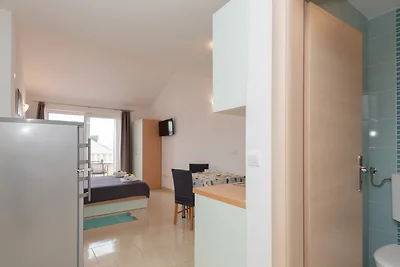 Studio Apartman Erstic 6 - Baška Voda by Vill...