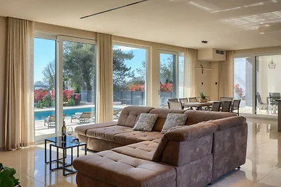 Villa Gloria by Villas Guide