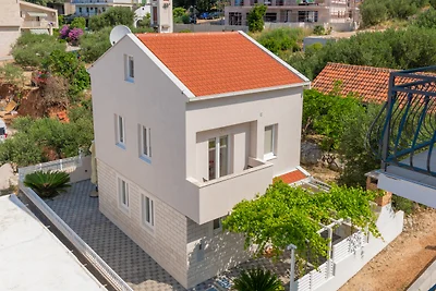 Holiday Home VIKK in Makarska by Villas Guide