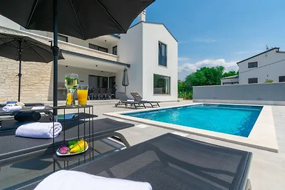 Villa Nona by Villas Guide