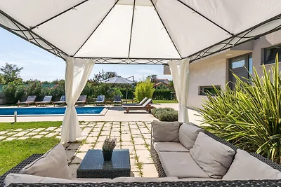 Villa Viviana by Villas Guide