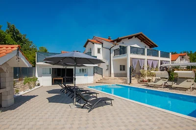 Home Sweet Home - Makarska by Villas Guide