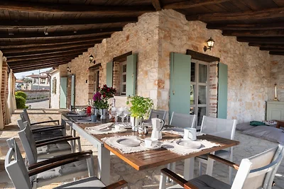 Villa Amyra by Villas Guide