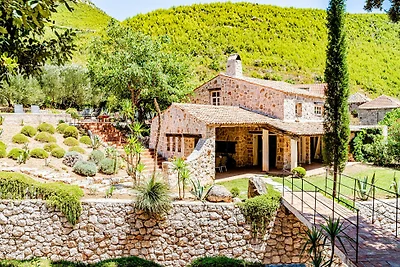 Villa Trstenik by Villas Guide