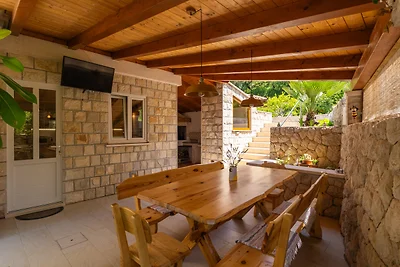 Villa None Kate by Villas Guide