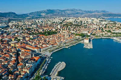 Villa 3QB - Split by Villas Guide