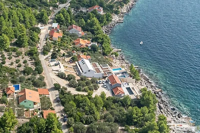 Villa Green by Villas Guide