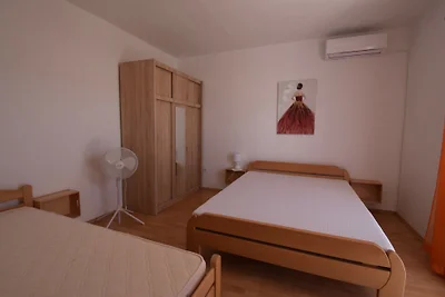 Apartman Ema by Villas Guide