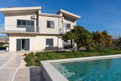 Villa Dolina Opuzen by Villas Guide