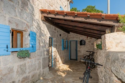 Villa Toni - Makarska by Villas Guide