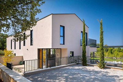 Modern villa Tia I with outdoor pool in Porec