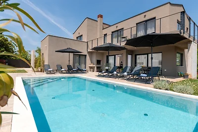 Villa Perlin by Villas Guide