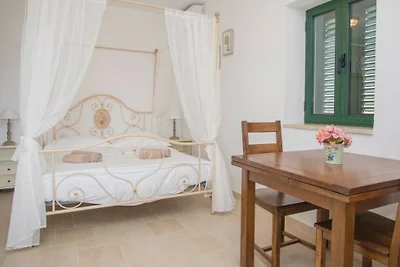 Villa Monteneze by Villas Guide