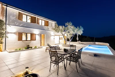 Villa Teuta by Villas Guide