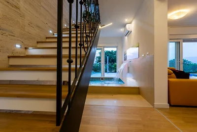 Villa Zarra by Villas Guide
