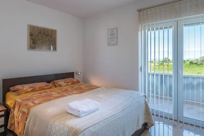 Apartman Lea by Villas Guide