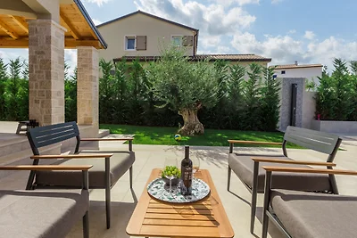 Villa No.18 by Villas Guide