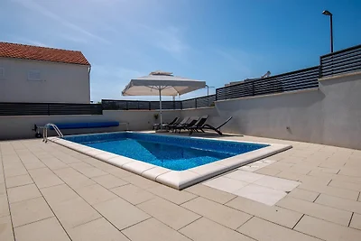 Villa Lumaka Sun by Villas Guide