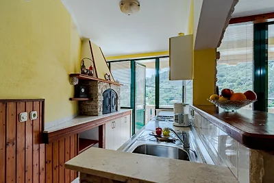 APARTMAN ÐONI 1 by Villas Guide