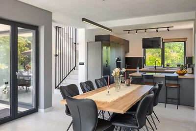 Villa Nona by Villas Guide